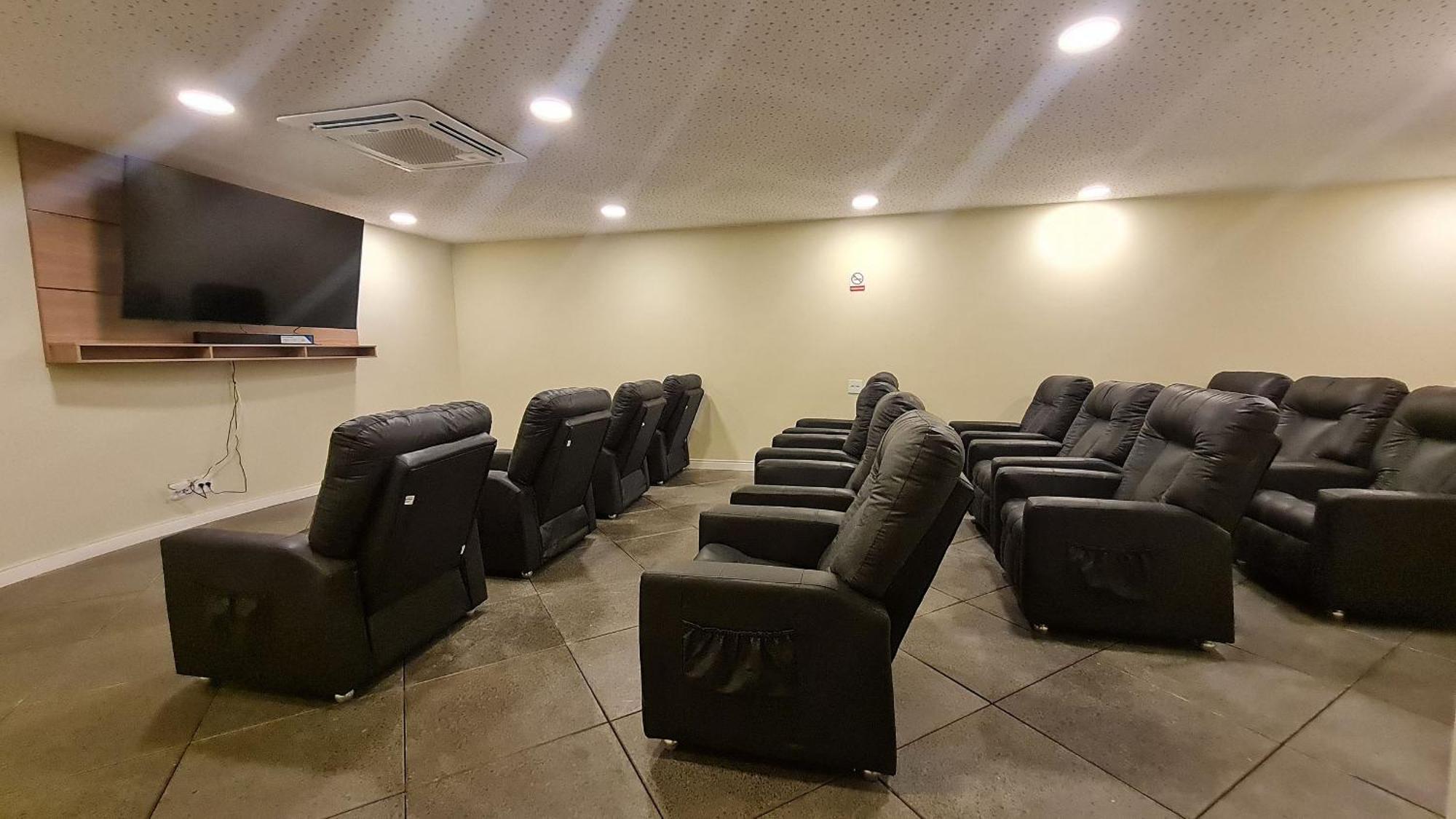 Сasa de vacaciones De 2 Quartos Com Piscina Na Dos Anjos *